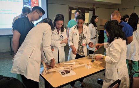 residents in a teaching session