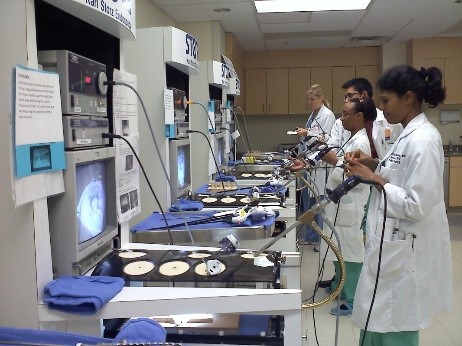 Residents in the ob/gyn bioskills laboratory.